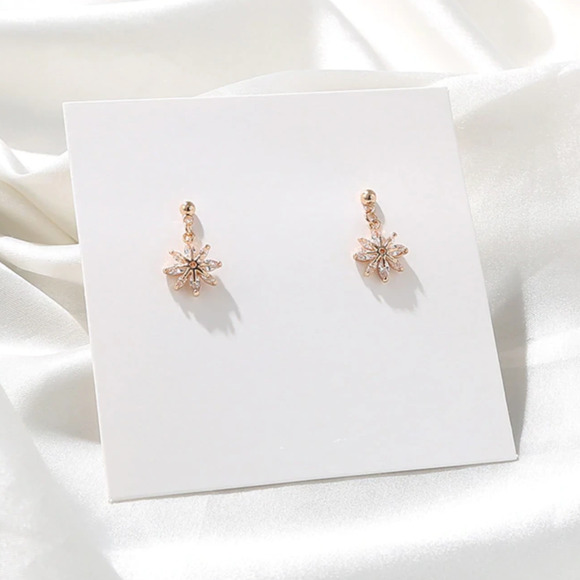 Skylier Shiny Star Crystal Gold Earrings - Picture 5 of 7